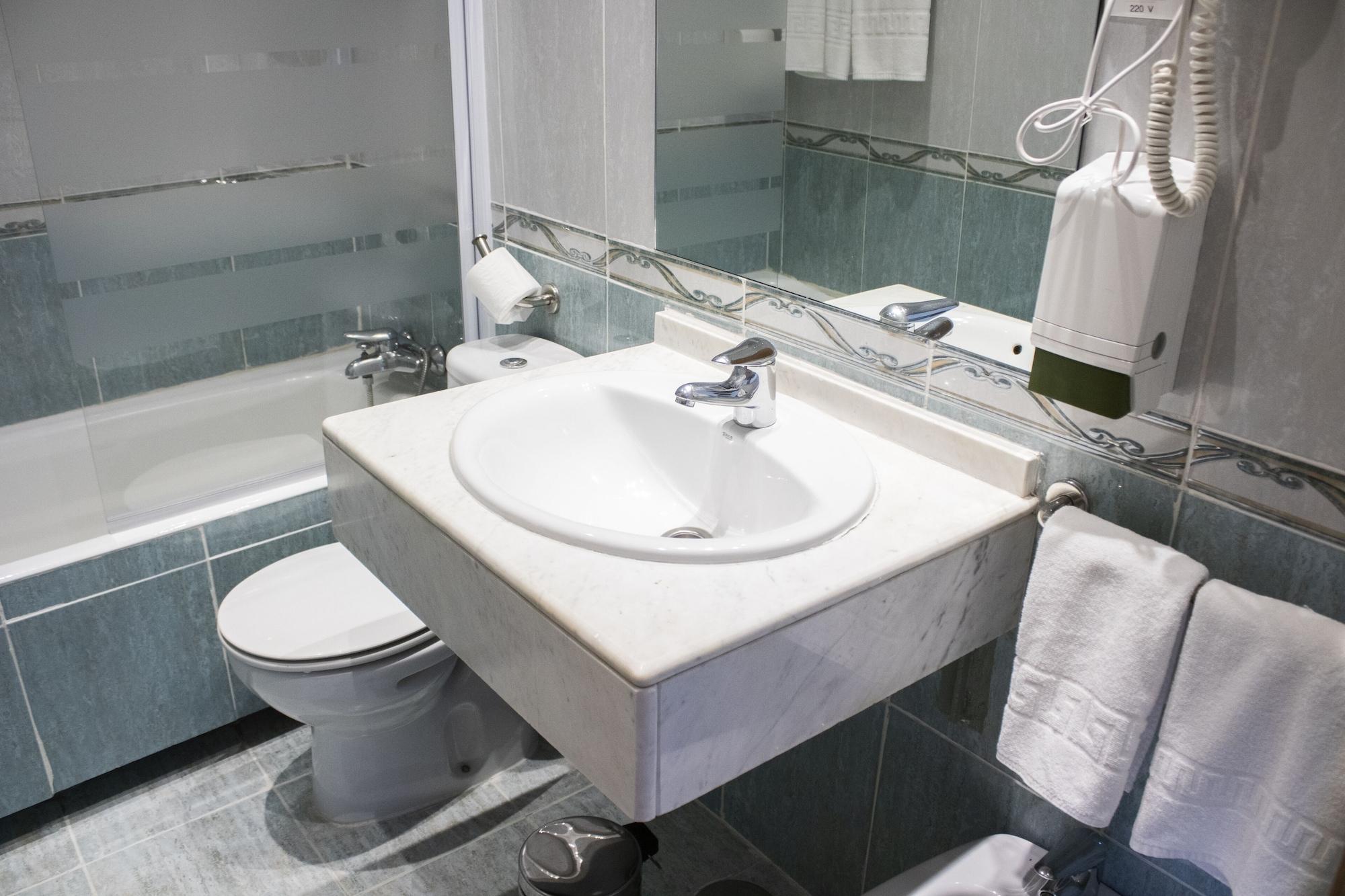 Madrisol Hotel Eksteriør billede