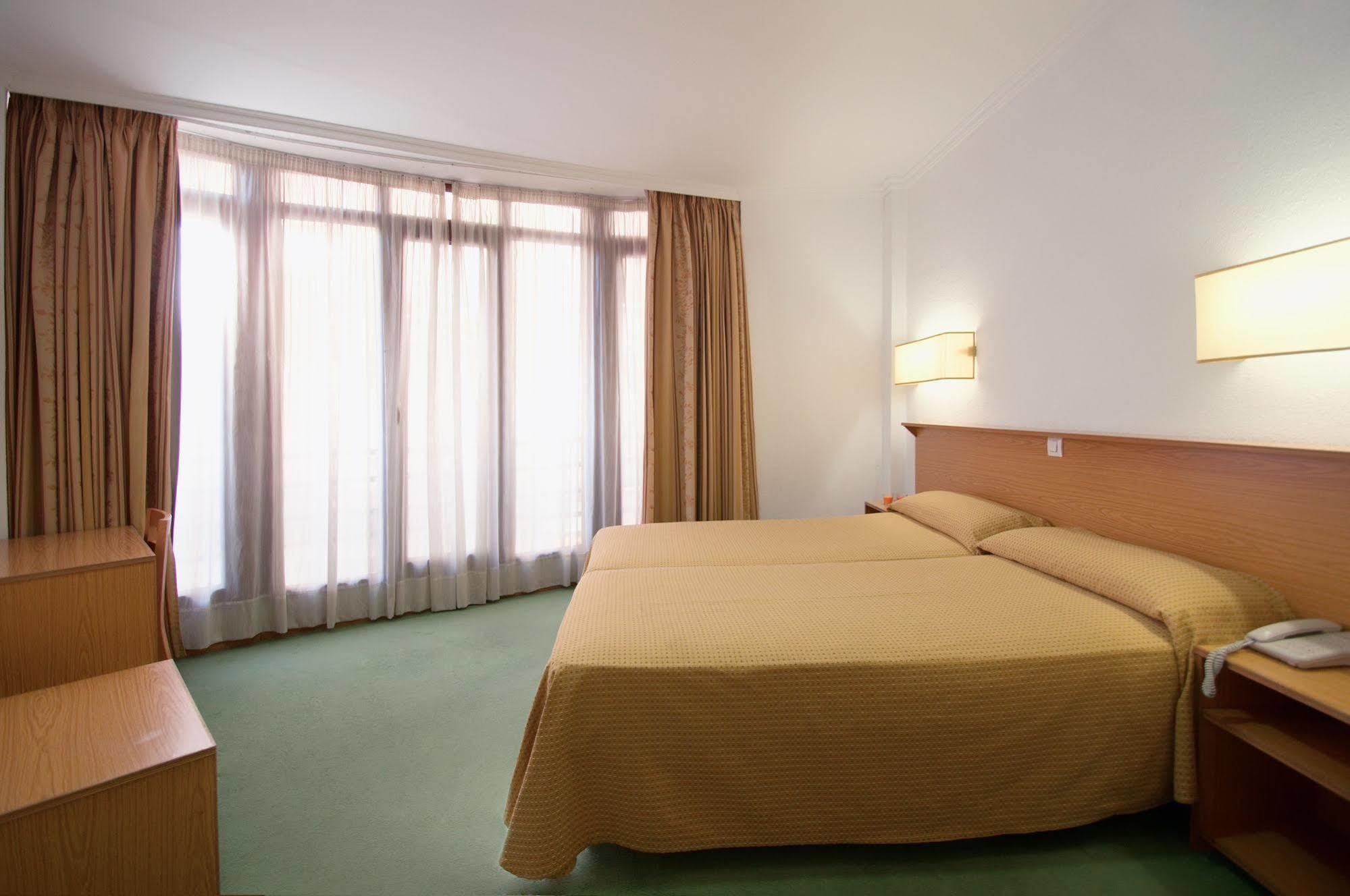 Madrisol Hotel Eksteriør billede